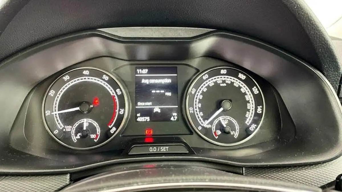 2021-skoda-kamiq-10-tsi-se-109ps-big-11