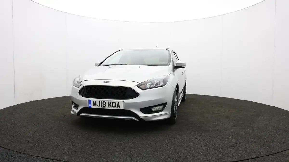 2018-ford-focus-10t-st-line-140ps-hatchback-big-59
