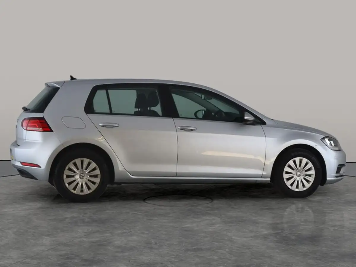 2019-volkswagen-golf-16tdi-s-ss-hatchback-5d-big-12