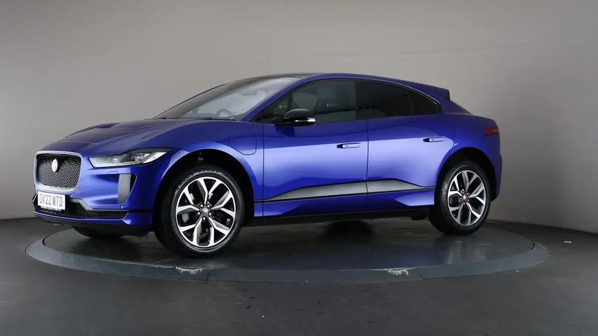 2022-jaguar-i-pace-ev400-hse-black-big-43
