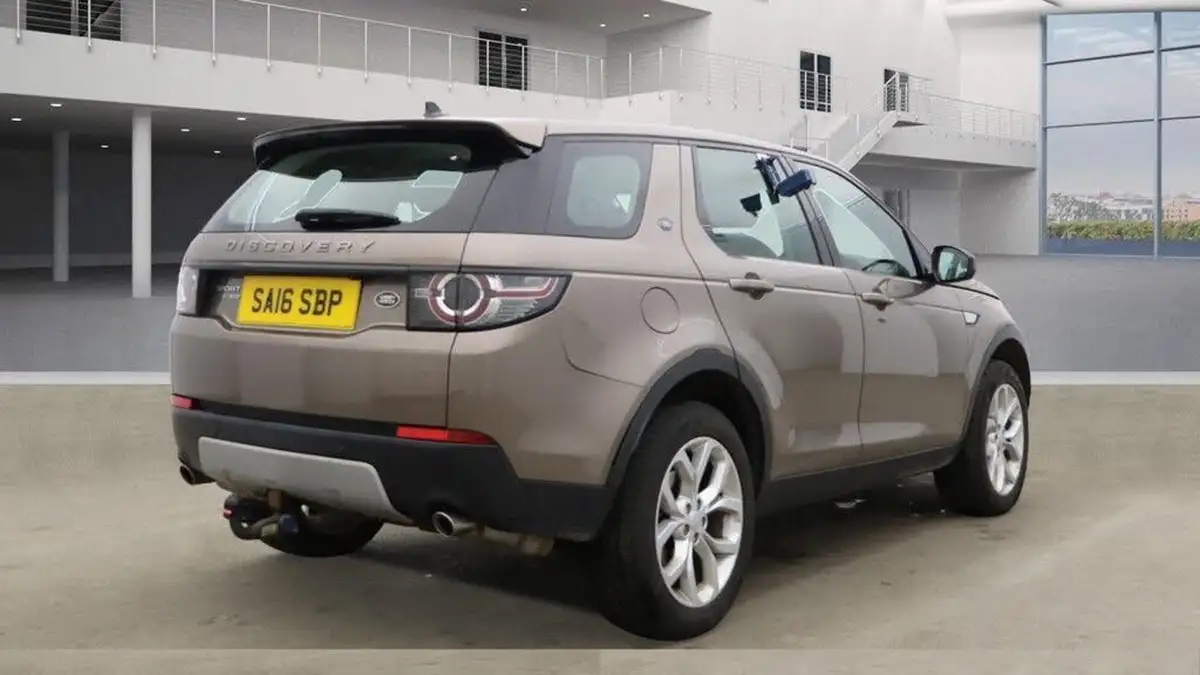 2016-land-rover-discovery-sport-20td4-hse-180ps-4x4-big-4