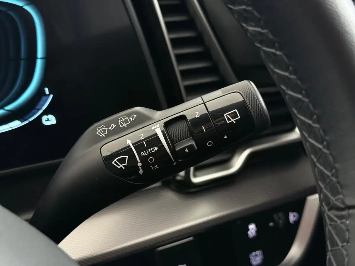 2022-kia-sportage-16-t-gdi-gt-line-226bhp-hev-1598cc-auto-big-25
