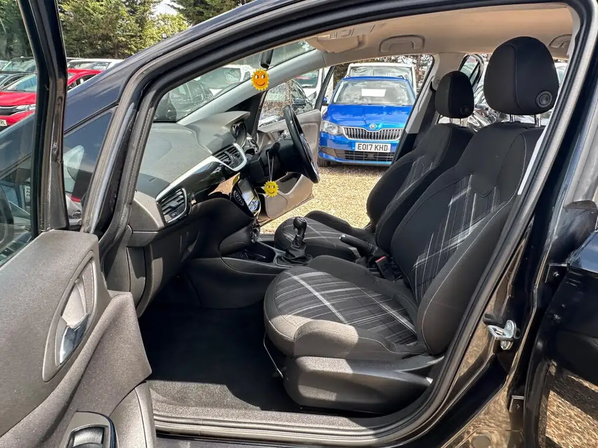 2015-vauxhall-corsa-14-limited-edition-ss-5d-big-15