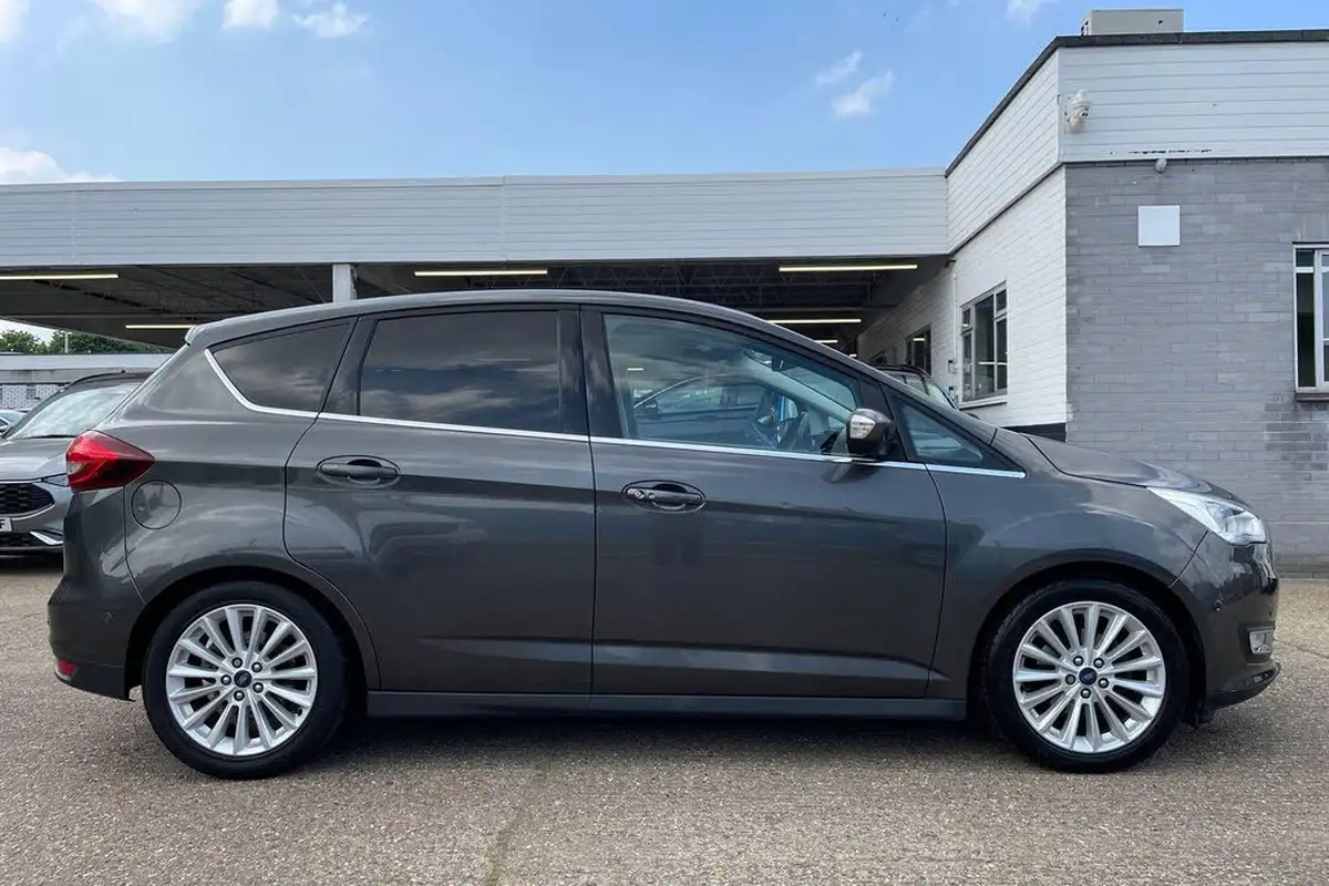 2017-ford-c-max-15tdci-titanium-powershift-big-33