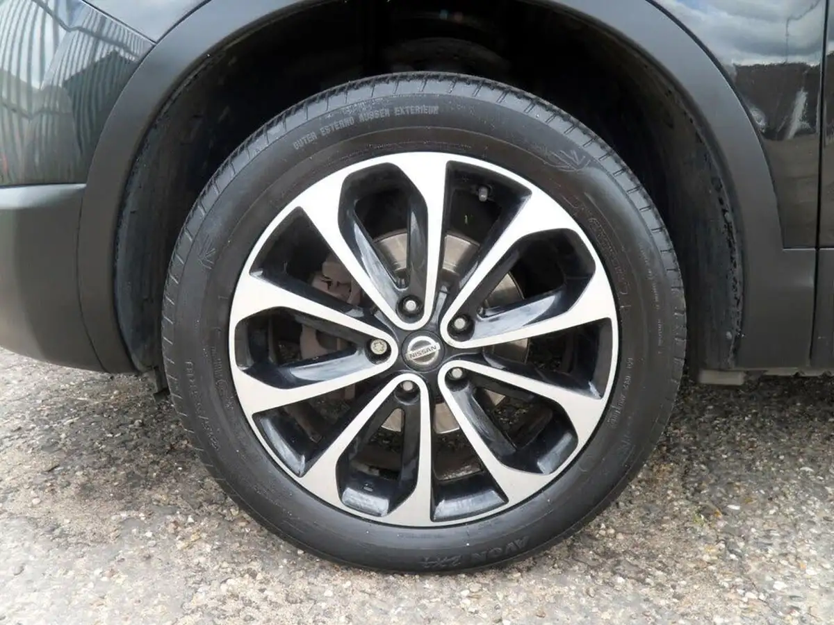 2012-nissan-qashqai-15td-n-tec-big-43