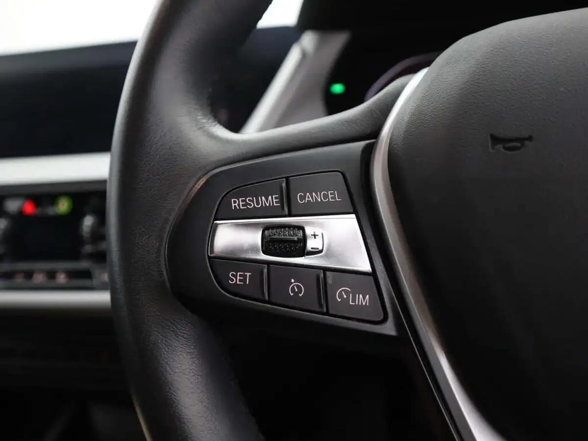 2021-bmw-1-series-15td-116d-se-lcp-big-32