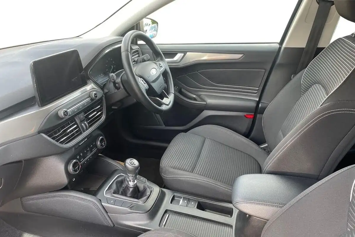 2020-ford-focus-big-8