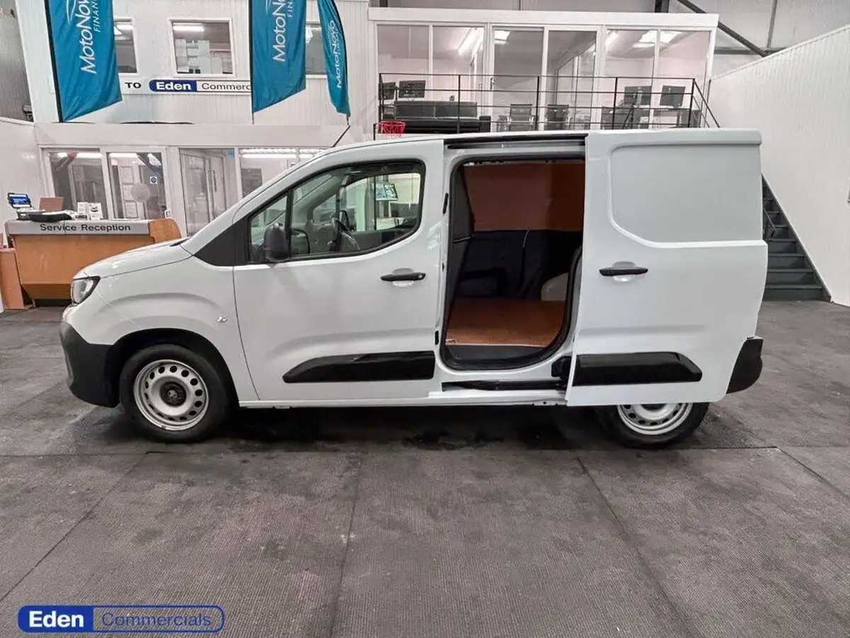 2024-vauxhall-combo-15cdti-prime-100pseu6e-big-8