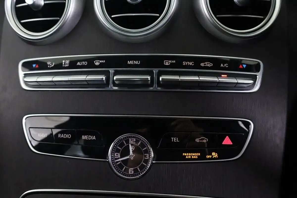 2021-mercedes-benz-c-class-20d-c220d-amg-line-edition-saloon-4d-big-20