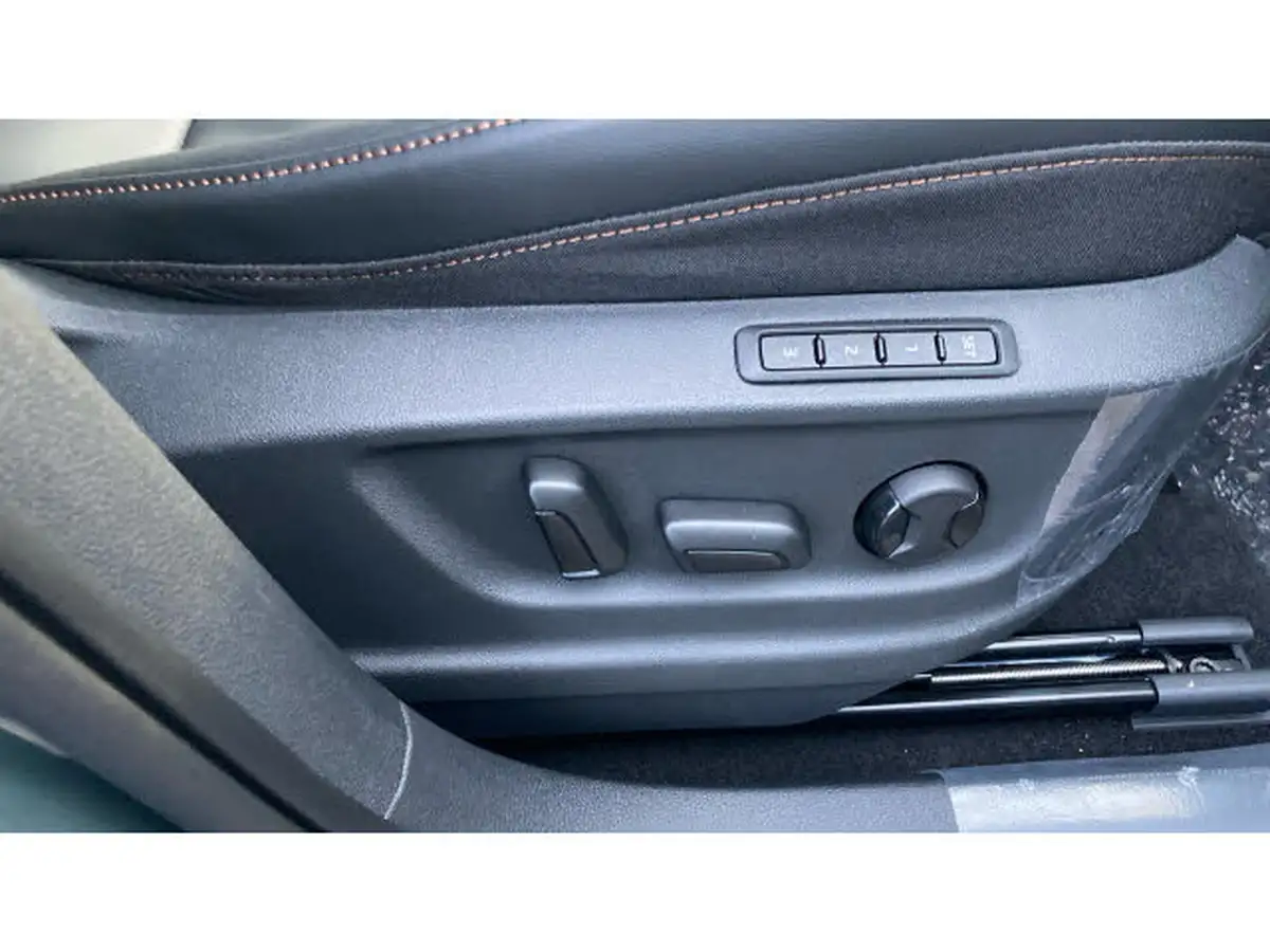 2024-cupra-ateca-15-ecotsi-v2-big-33