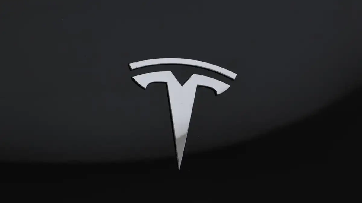 2022-tesla-model-3-e-long-range-big-23