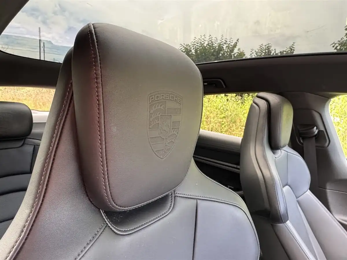 2023-porsche-taycan-e-sport-turismo-476ps-performance-battery-plus-big-8