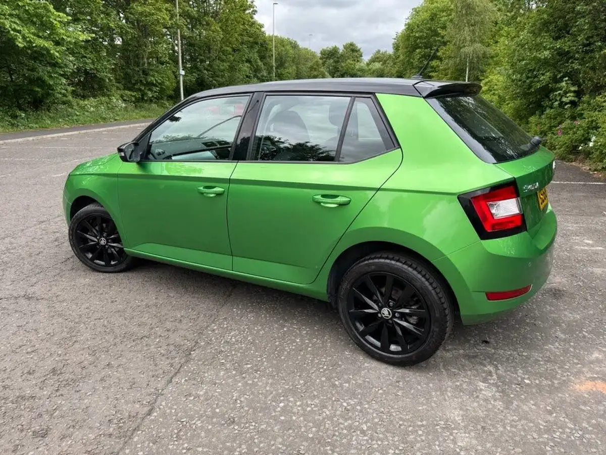 2019-skoda-fabia-10-tsi-colour-edition-big-11