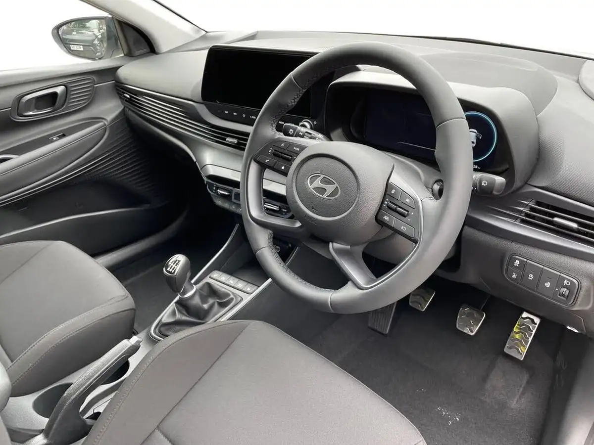 2025-hyundai-bayon-10-t-gdi-ultimate-100ps-big-14