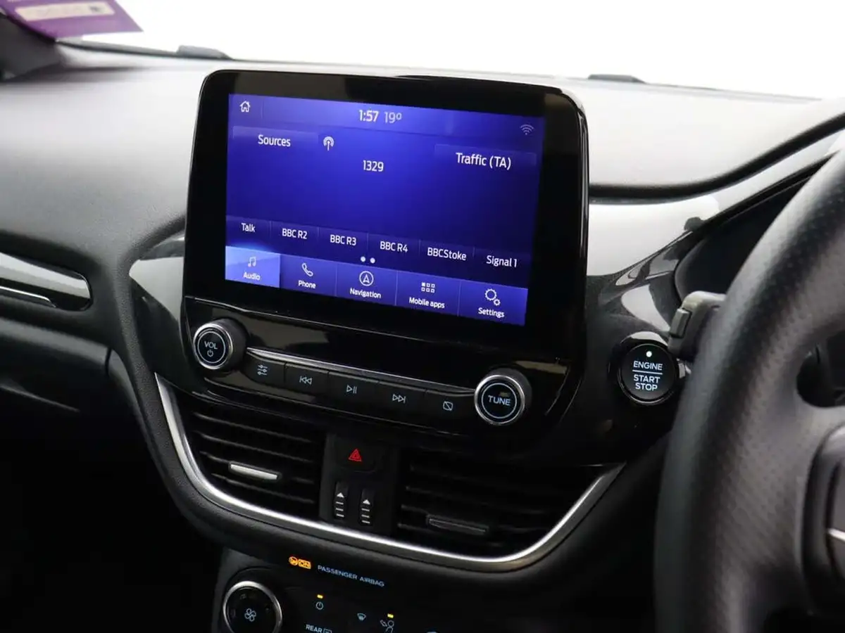 2020-ford-fiesta-10t-st-line-edition-155ps-hybrid-mhev-5d-big-26