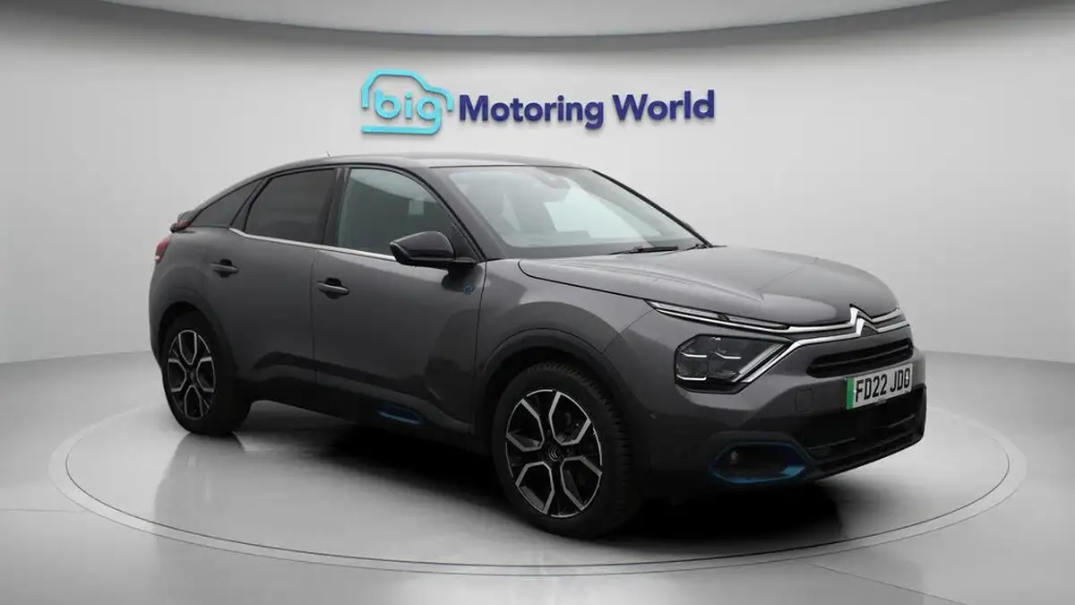 2022-citroen-c4-e-shine-plus-big-1
