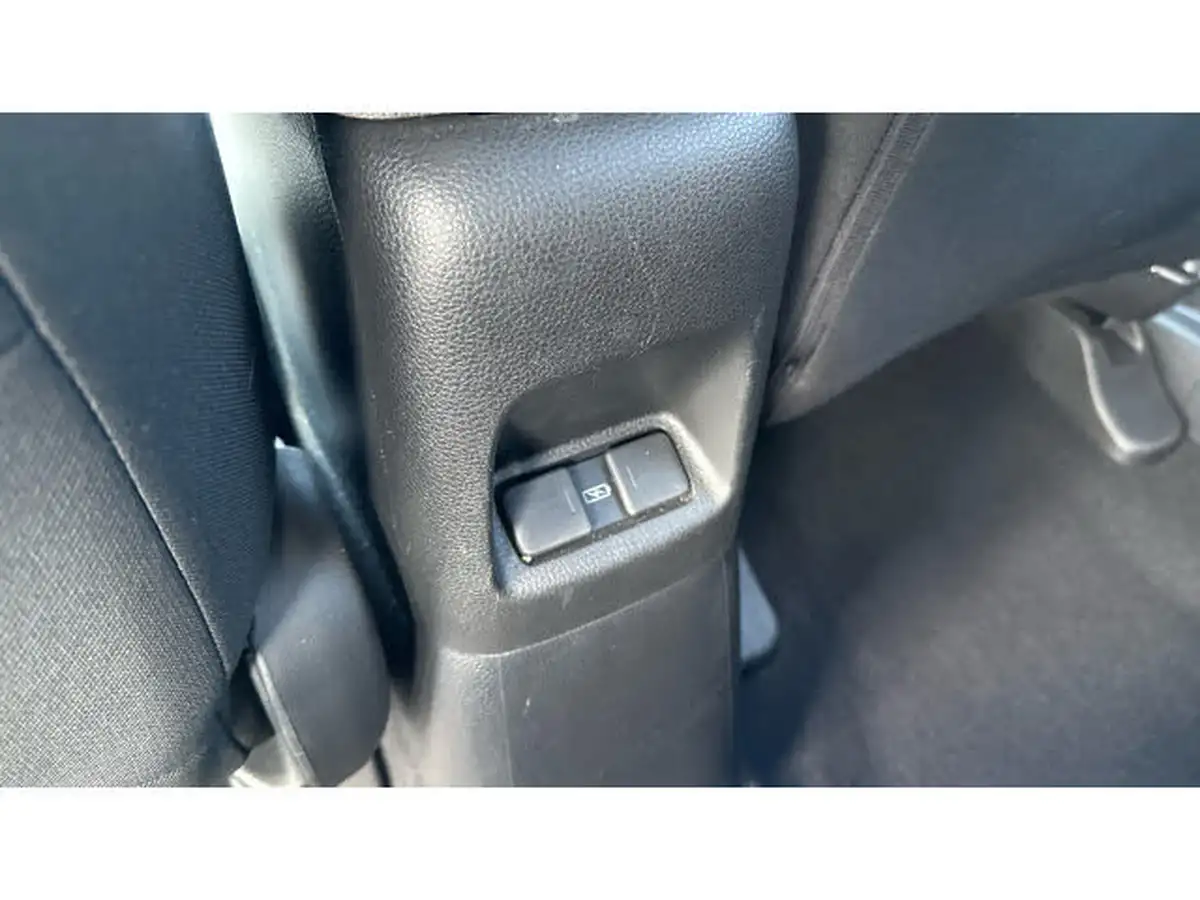 2021-honda-jazz-15-i-mmd-ex-109ps-big-18