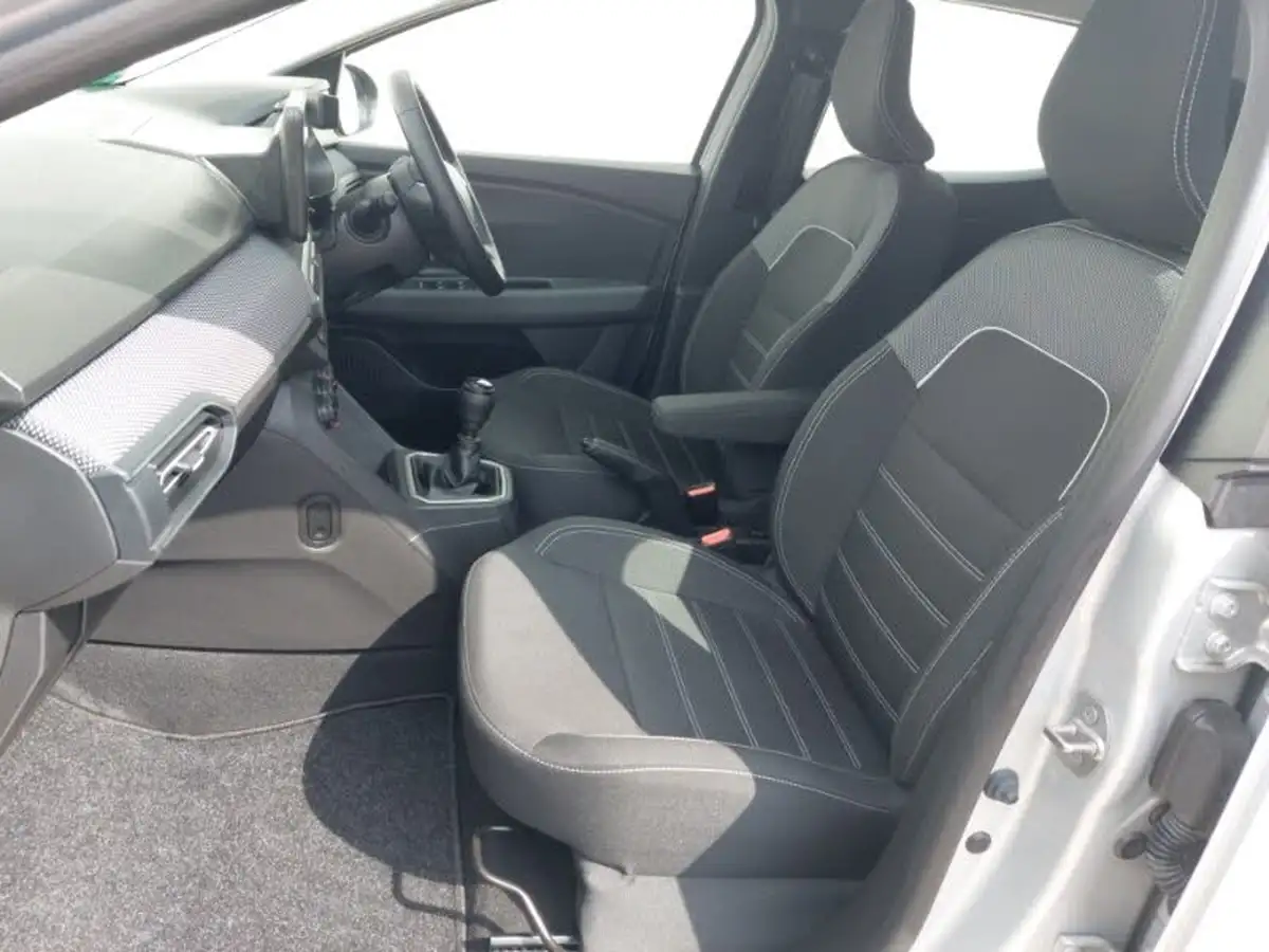 2023-dacia-sandero-10-tce-expression-90bhp-big-4