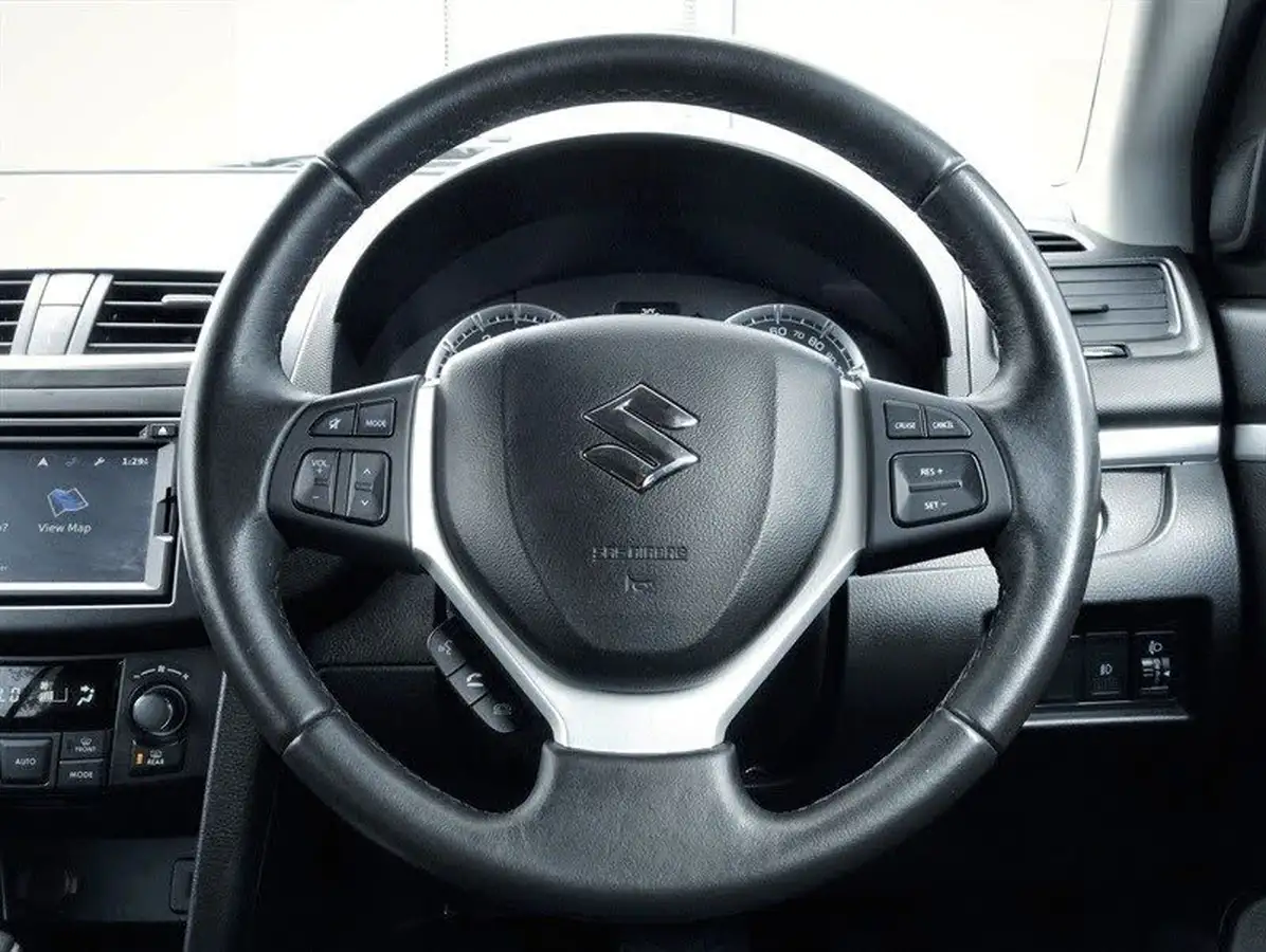 2015-suzuki-swift-12-sz4-94ps-nav-5d-at-big-15