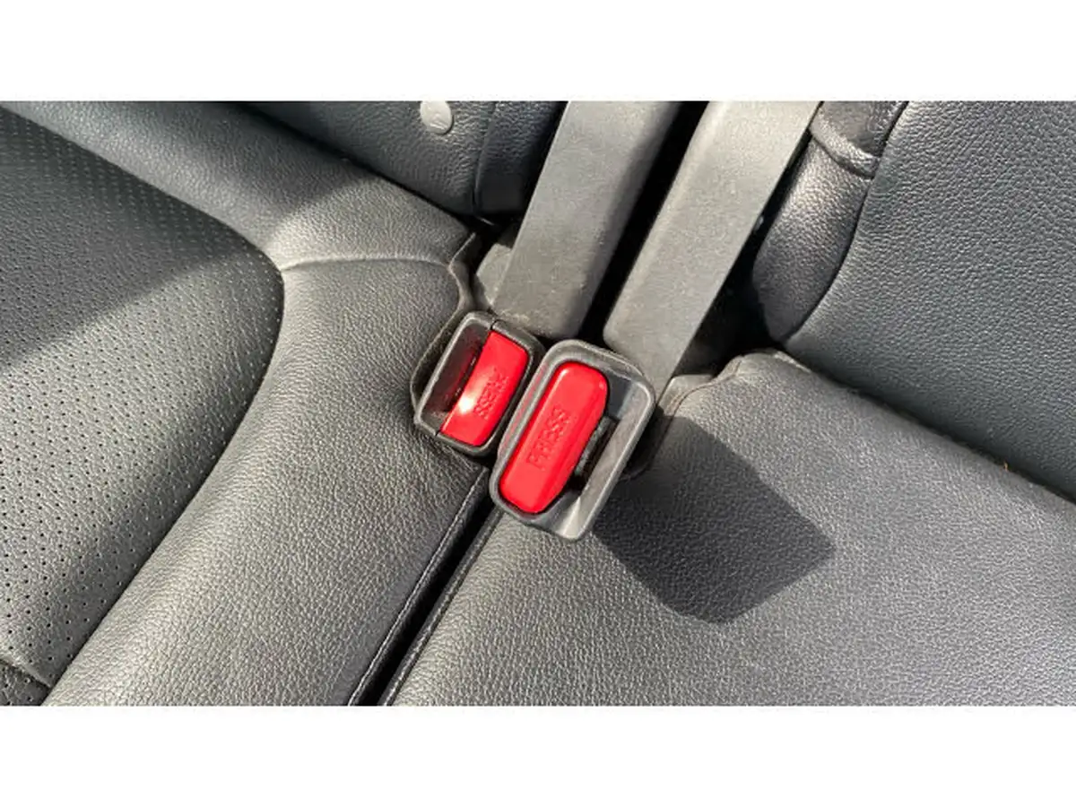 2018-mitsubishi-outlander-22di-d-4-leather-big-16