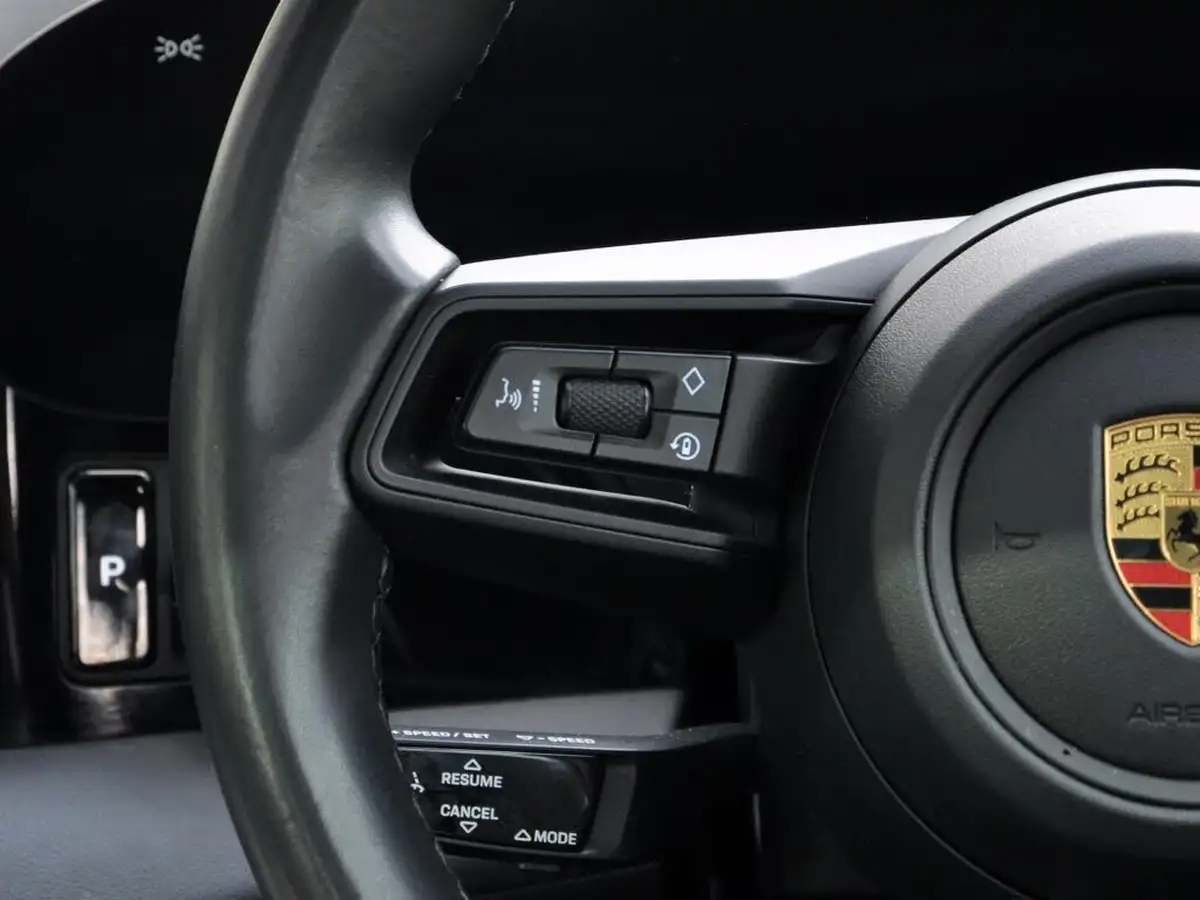 2021-porsche-taycan-e-4s-571ps-performance-battery-plus-big-36