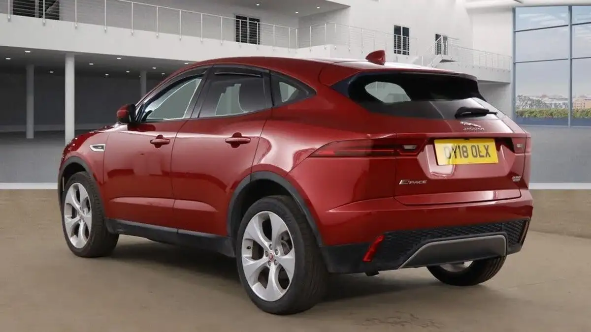 2018-jaguar-e-pace-20-i4d-hse-180ps-ss-big-6