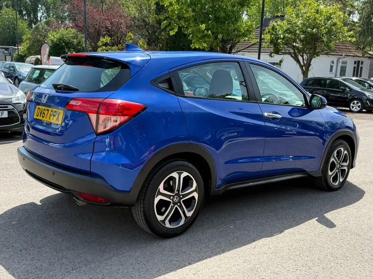 2017-honda-hr-v-16-i-dtec-se-big-33