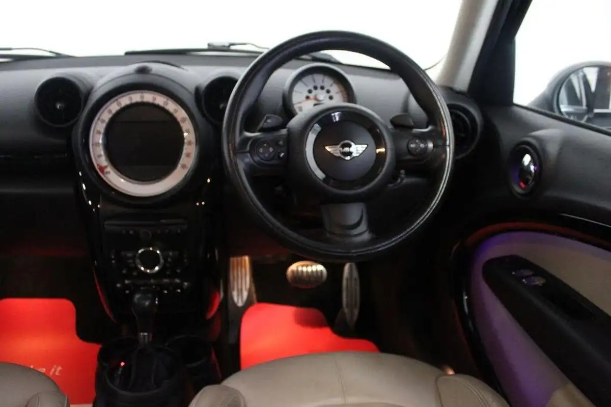 2012-mini-countryman-20td-cooper-sd-143bhp-all4-auto-big-43