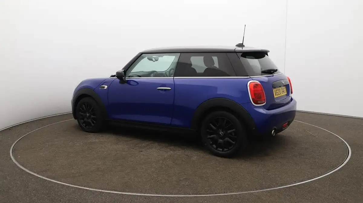 2020-mini-cooper-15-cooper-classic-nav-hatchback-3d-big-36