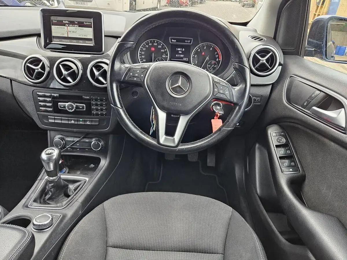 2012-mercedes-benz-b-class-16-b180-se-blue-f-ss-big-38