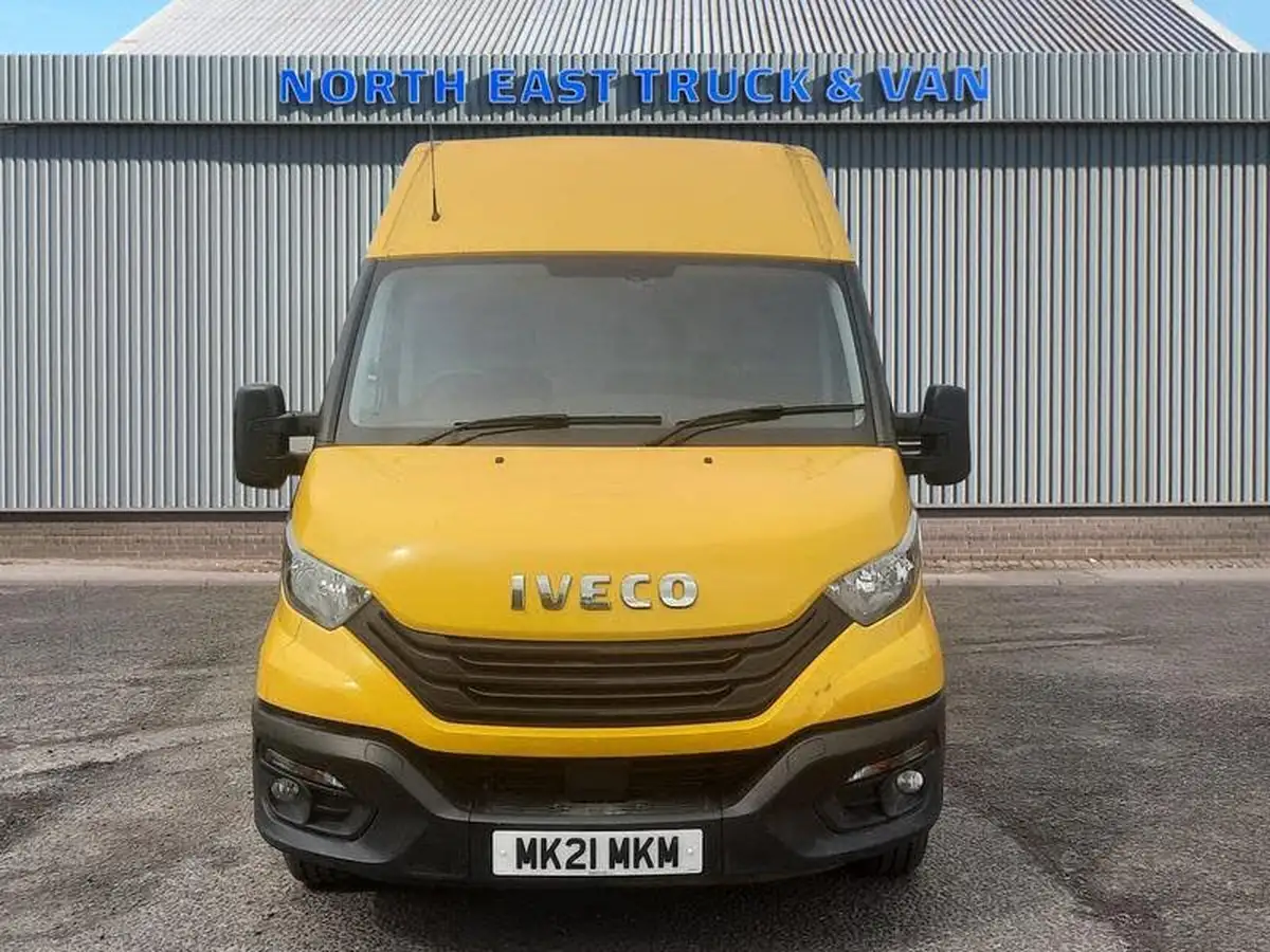 2022-iveco-daily-s-class-23td-35s14v-business-4100mm-h2-136pseu6dt-hi-matic-big-1