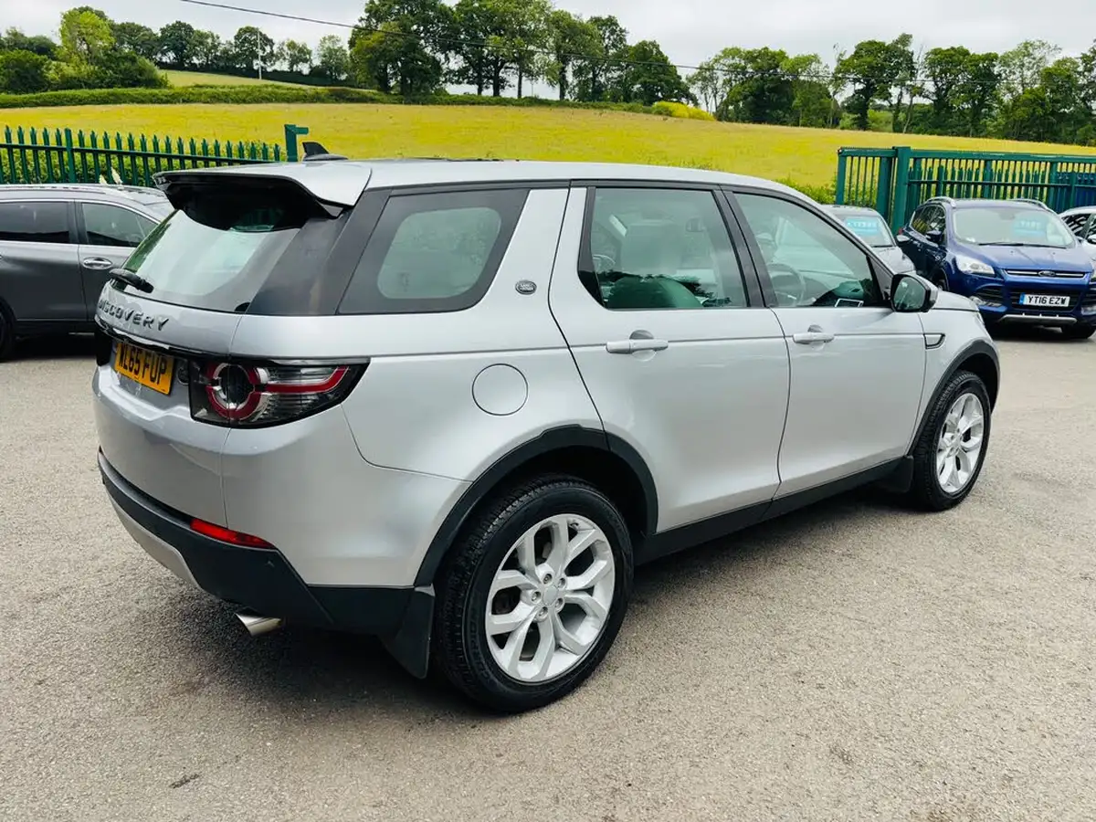 2016-land-rover-discovery-sport-20td4-hse-180ps-4x4-auto-big-21