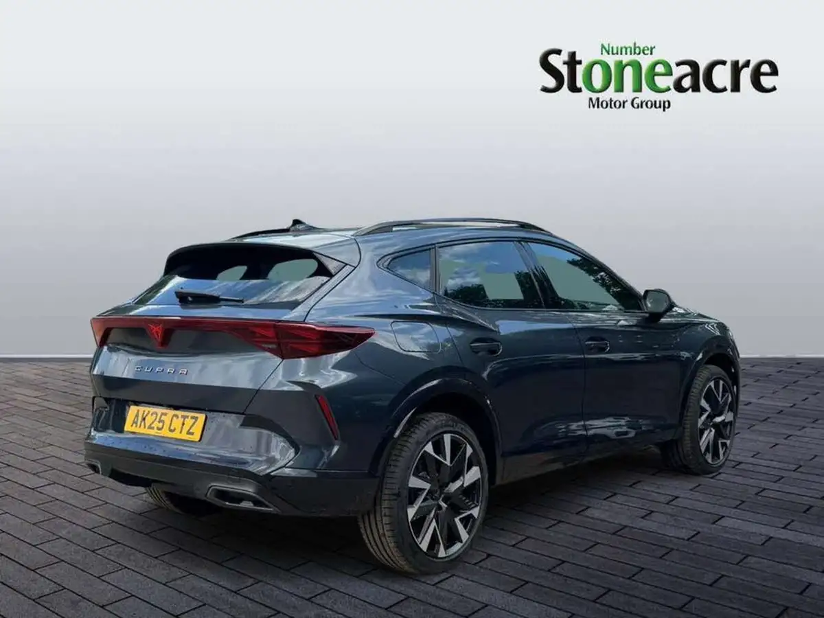 2025-cupra-formentor-15-tsi-v2-big-2