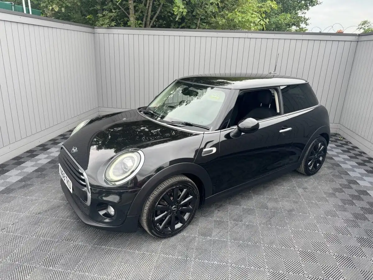 2018-mini-cooper-15-cooper-classic-ss-hatchback-3d-big-3