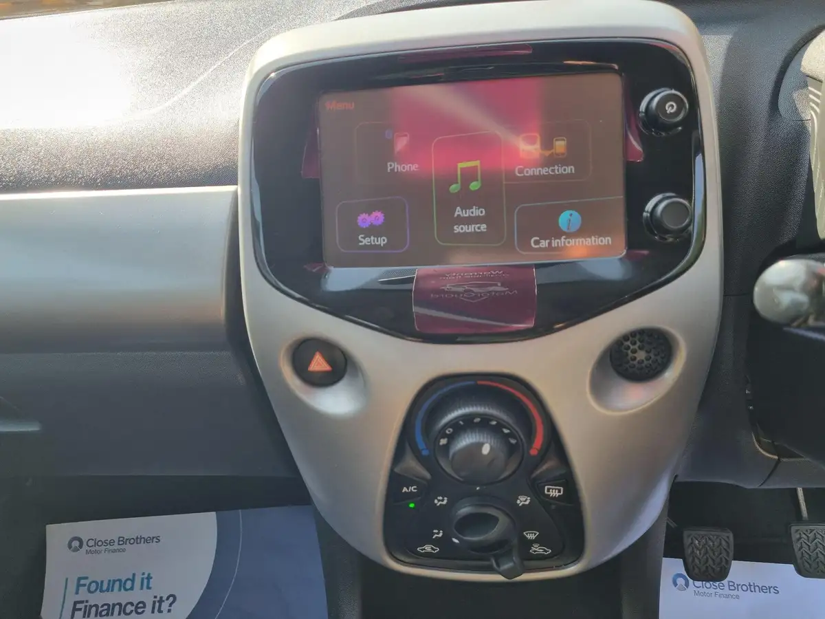 2015-citroen-c1-10-vti-feel-5d-big-14