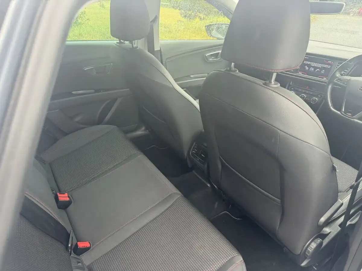 2020-seat-leon-15-tsi-evo-fr-150ps-hatchback-dsg-big-11