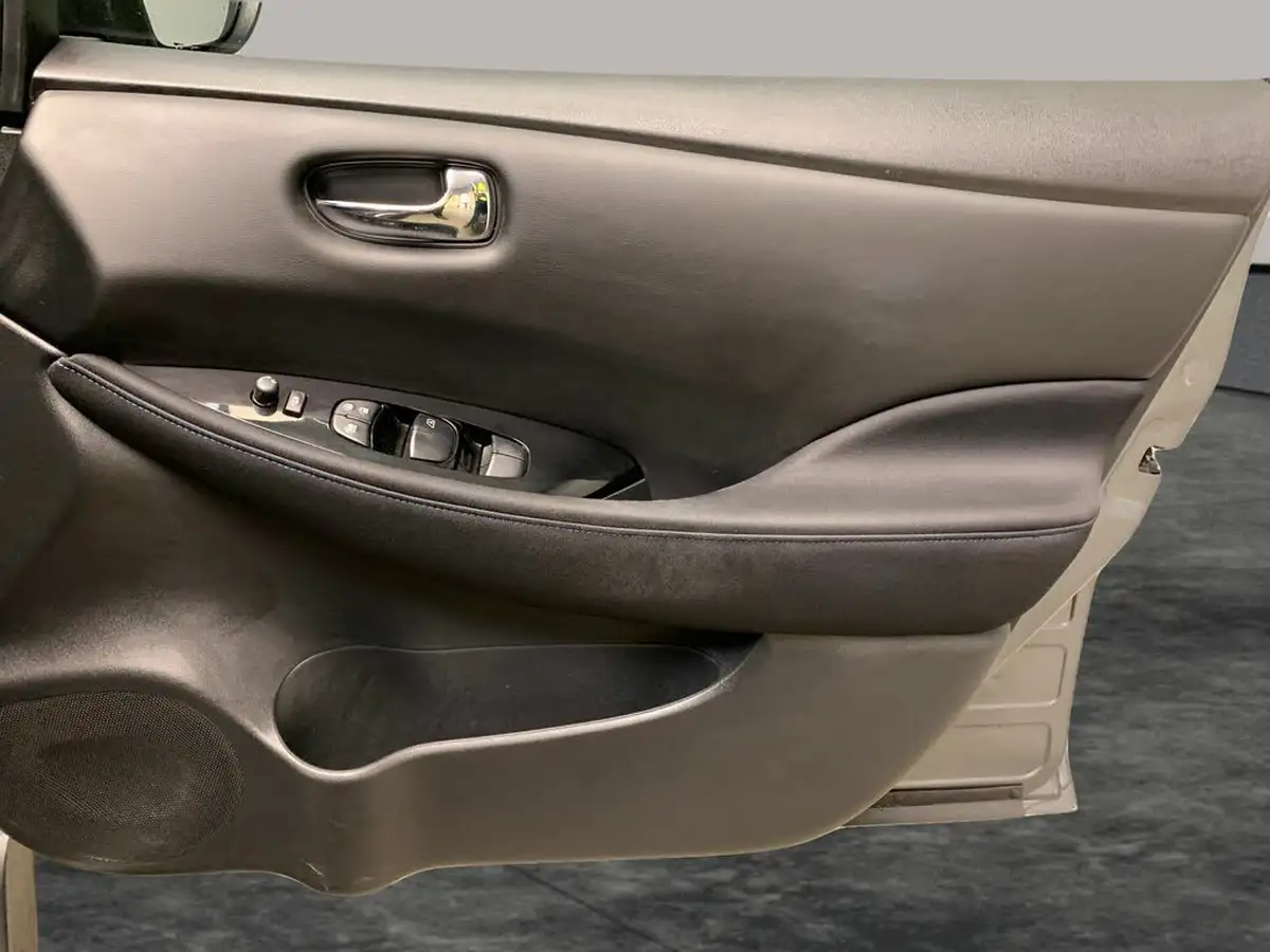 2022-nissan-leaf-e-n-connecta-39kwh-big-40