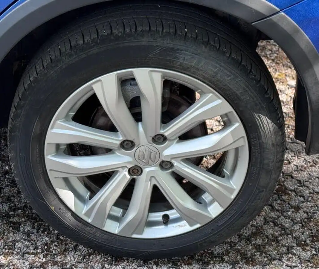 2014-suzuki-swift-12-sz4-94ps-4x4-5d-big-35