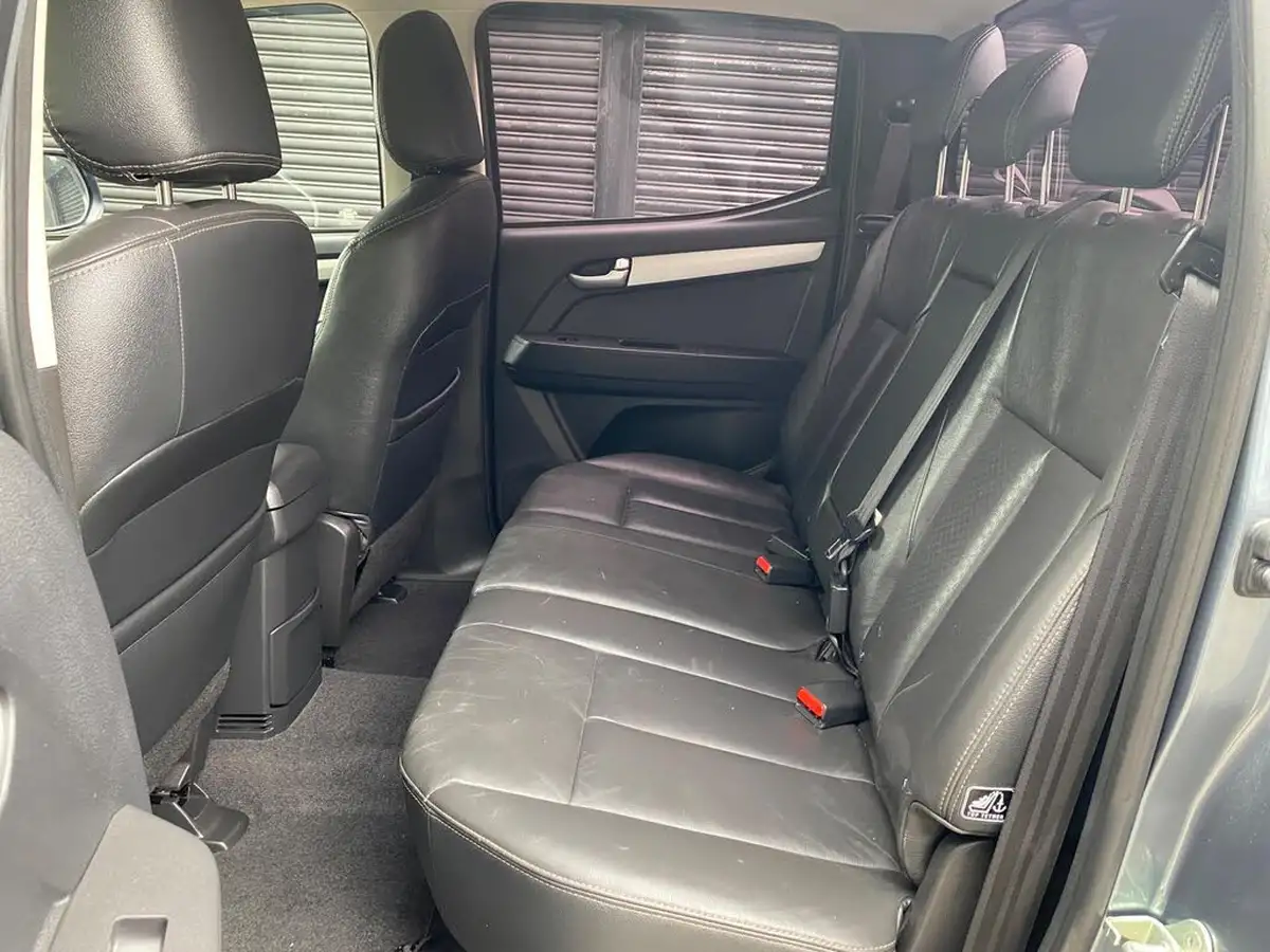 2017-isuzu-d-max-25td-utah-huntsman-auto-big-18