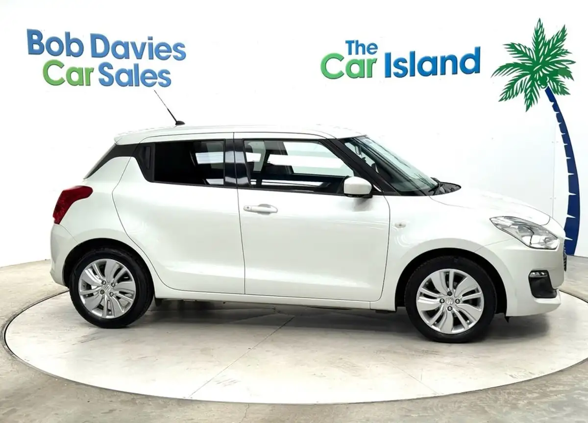 2018-suzuki-swift-10-boosterjet-sz-t-111ps-big-9