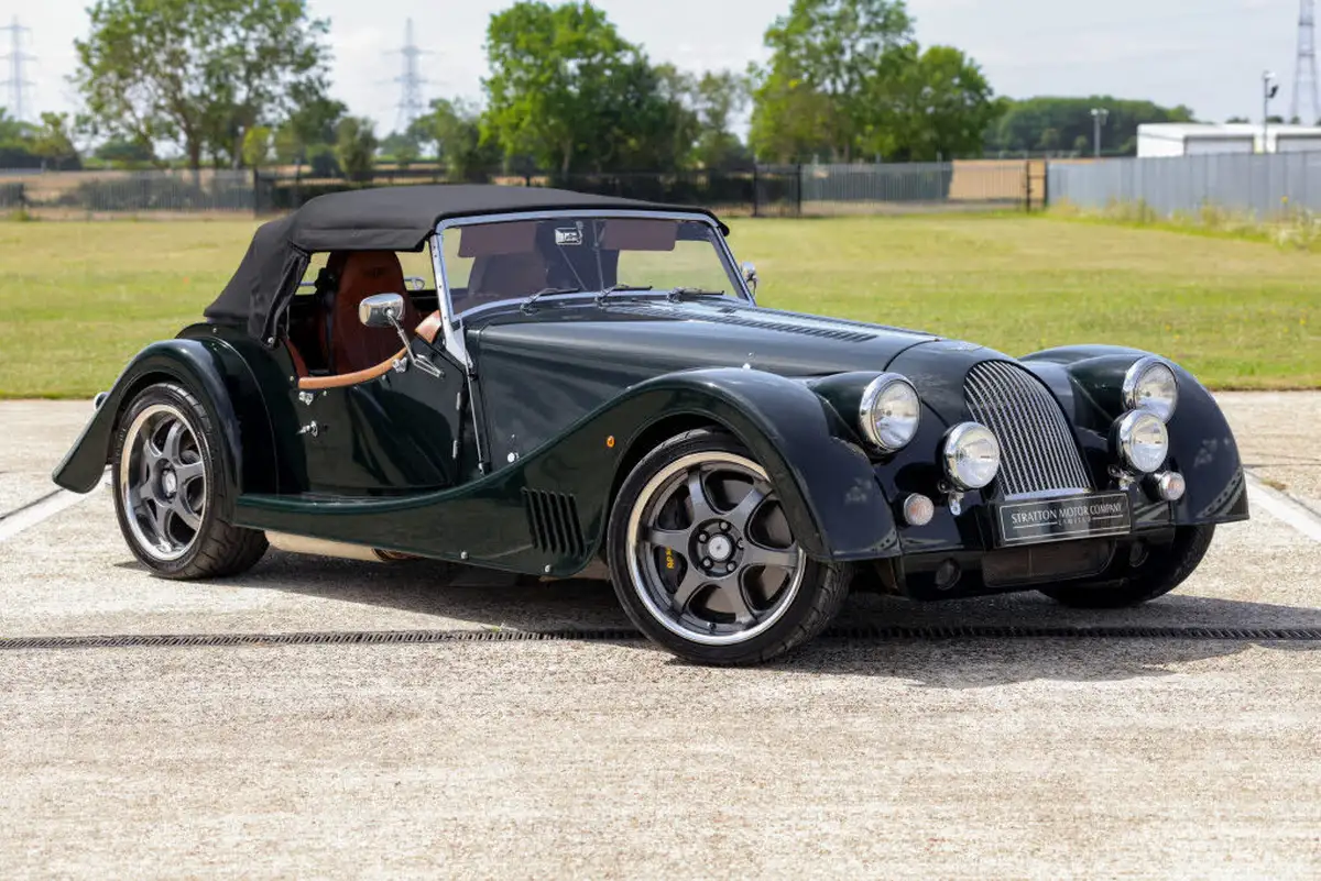 2017-morgan-plus-8-48-big-10