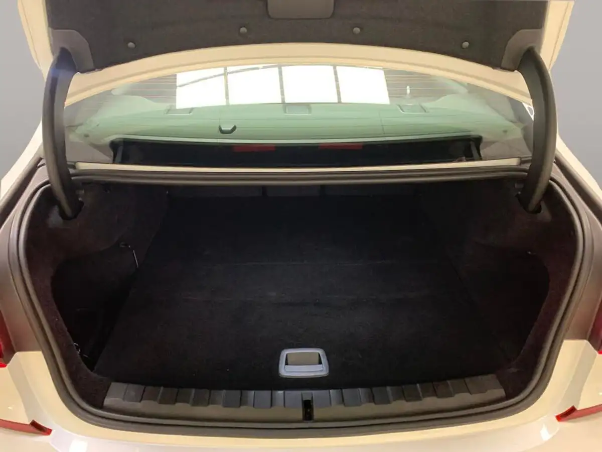 2022-bmw-3-series-20-330e-xdrive-m-sport-saloon-4d-big-43