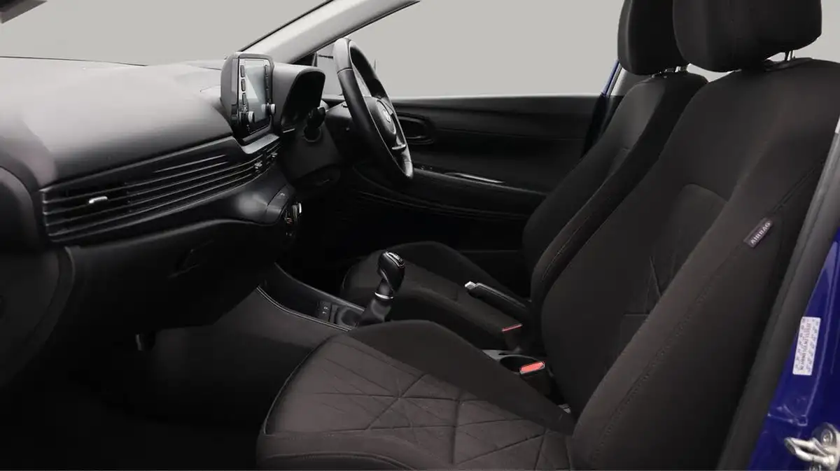 2022-hyundai-bayon-10-t-gdi-se-connect-big-14