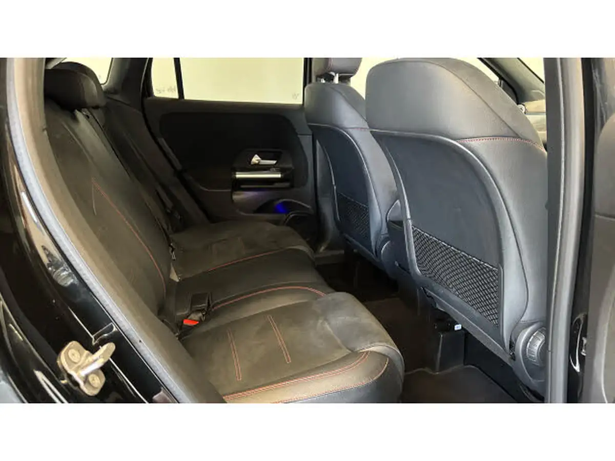 2024-mercedes-benz-gla-class-13-gla-200-amg-line-executive-big-22