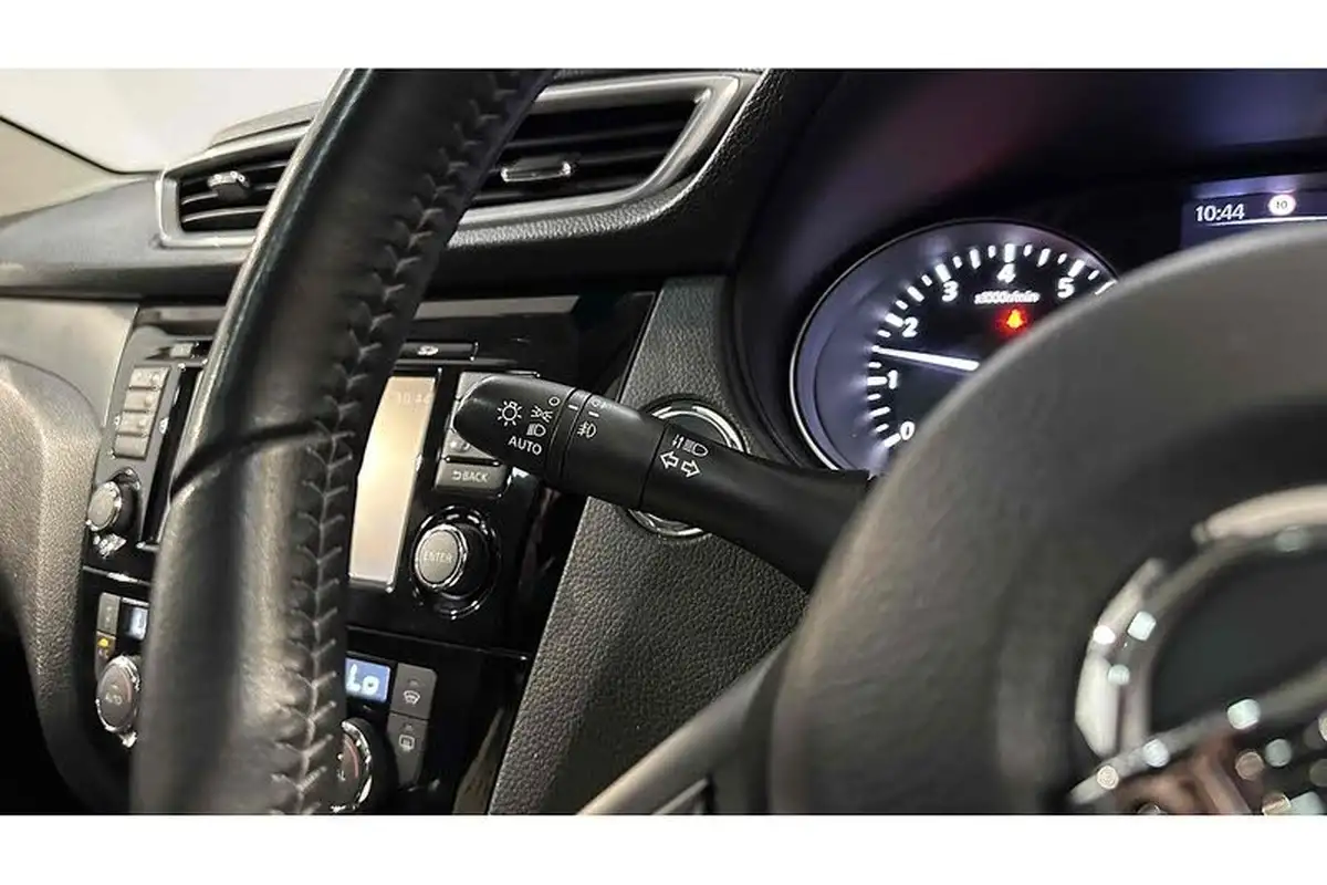2018-nissan-qashqai-13-dig-t-tekna-160ps-big-38