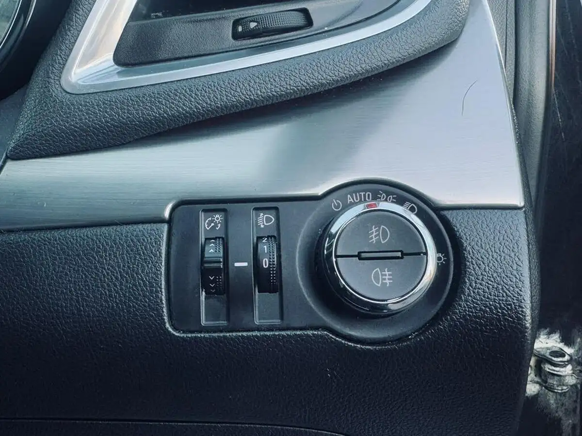 2014-vauxhall-mokka-16-se-big-29