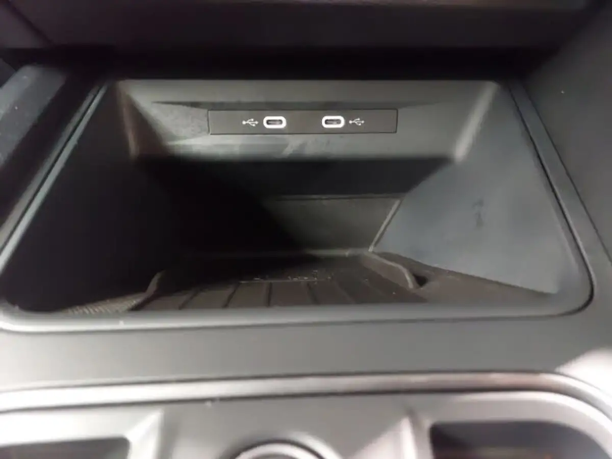 2024-cupra-formentor-14-e-hybrid-v2-big-14