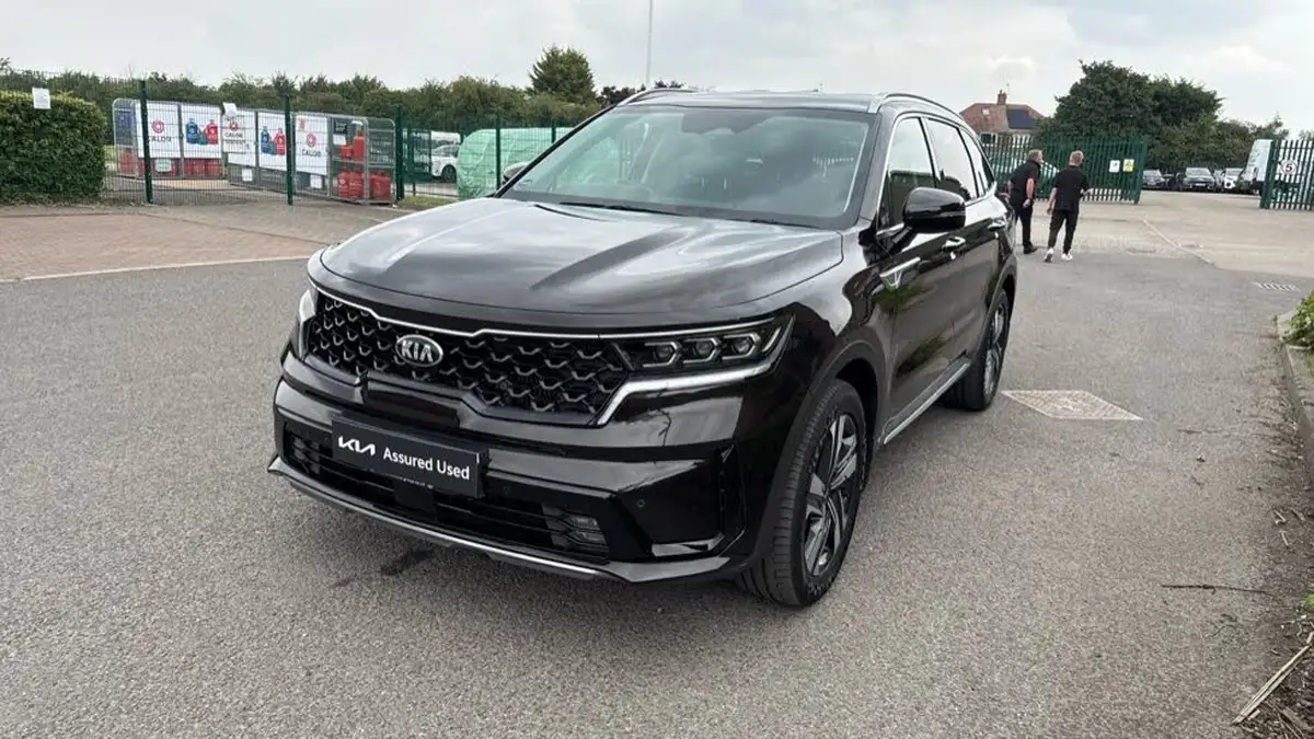 2022-kia-sorento-16-t-gdi-3-261bhp-phev-big-11