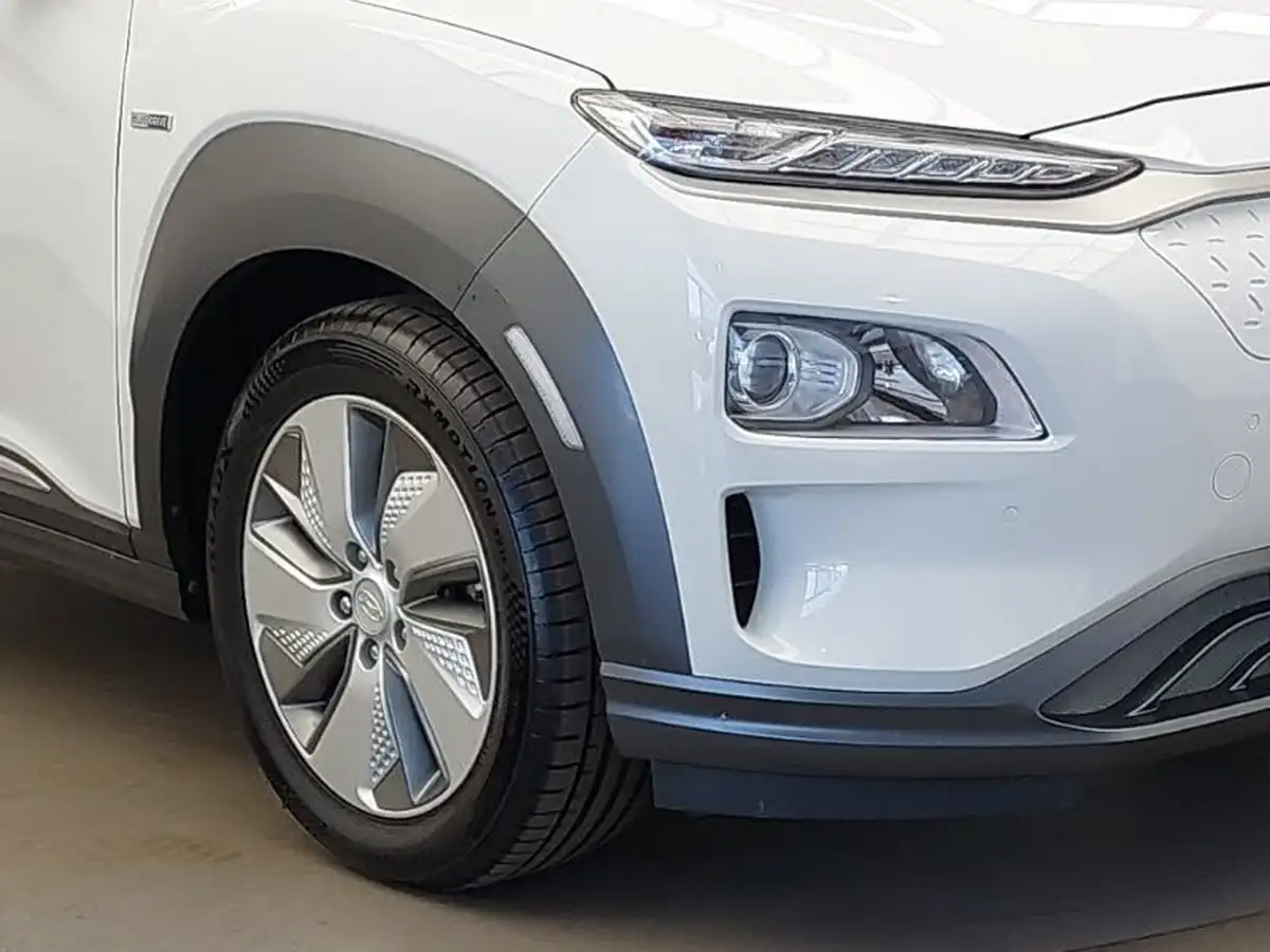 2020-hyundai-kona-e-premium-204ps-big-8