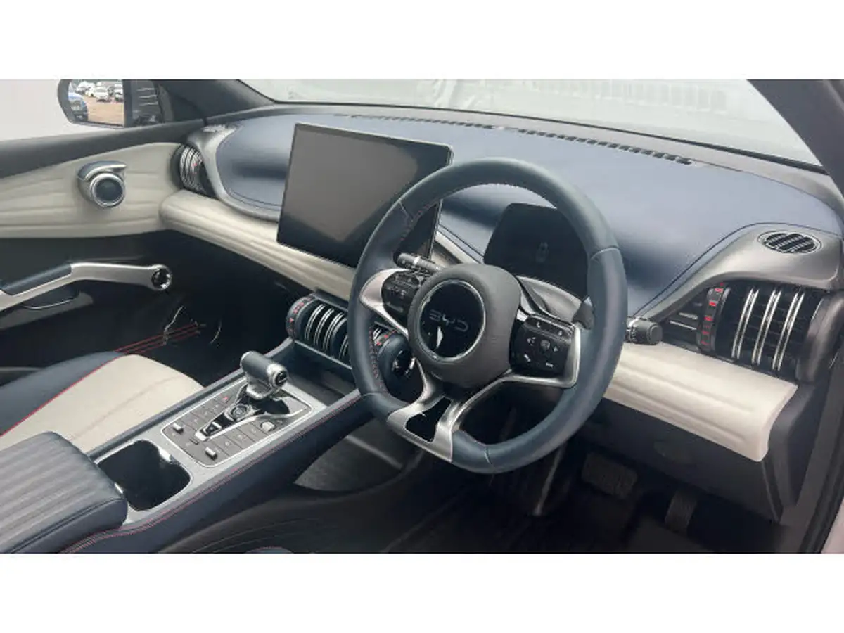 2024-byd-atto-3-e-design-big-10